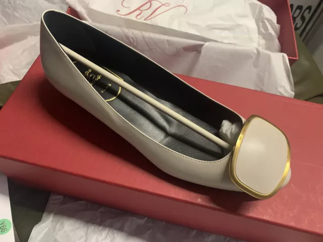 Nib Roger Vivier Belle Patent Leather Off White Classic Italy Size 35.5