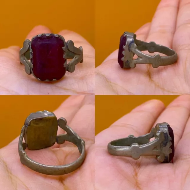 Wonderful Vintage Bronze Ring In A Roman Style With Red Stone 8.5 Us