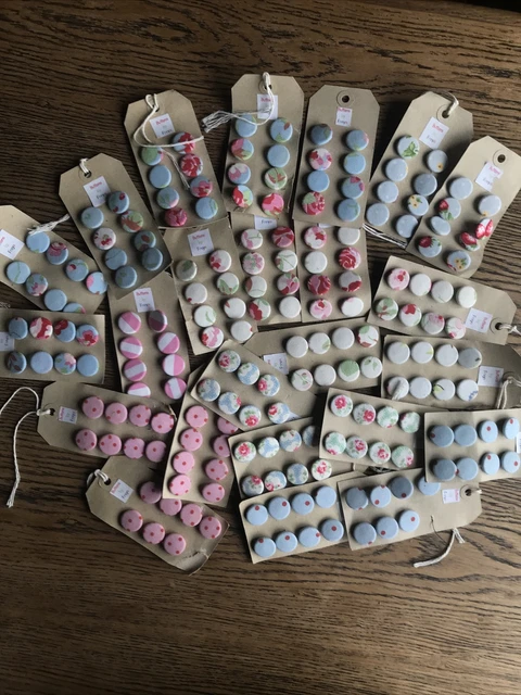 Mezcla surtida de 189 botones de tela de algodón Cath Kidston 20 mm