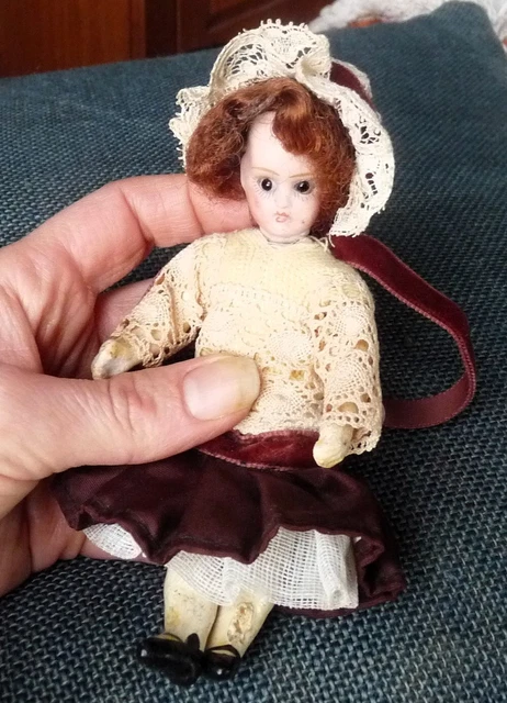 Poupée Mignonnette Tête Porcelaine Peinte à Froid Marquée En Creux Germany 390 13 0 Yeux Sulfures Bl
