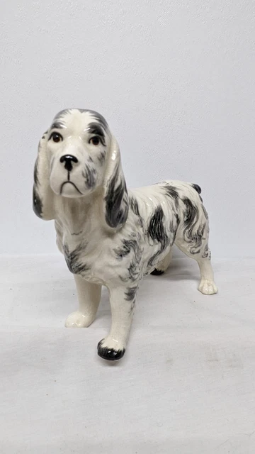 (A1:68) Vintage Large Porcelain Springer Spaniel Dog Figurine. Used With Defects