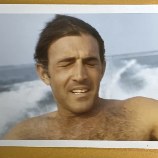 1960s VINTAGE PHOTO Shirtless man ORIGINAL Color Snapshot Gay interest