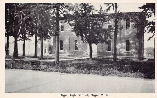 Riga Township MI Michigan High School Lenawee County Vtg Postcard B39