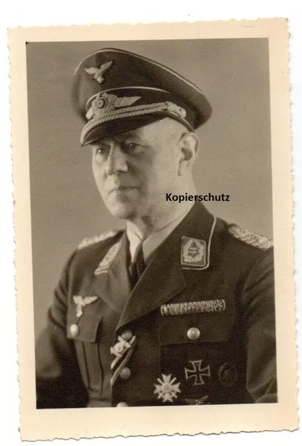 Originales Portraitfoto, Offizier, Viele Orden, Luftwaffe, 2.WK