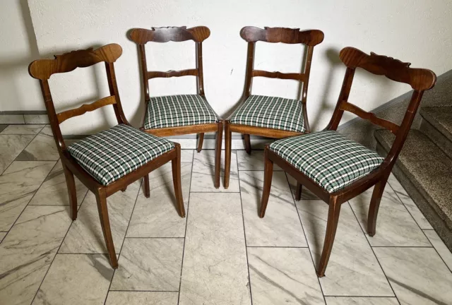 Ein Set 4 Biedermeier Antiker Stühle Kirschbaum Neue Polster