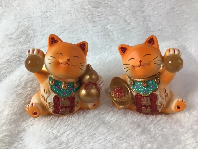 Set of 2 Small  Maneki Neko Lucky Cat Brings Good Fortune 