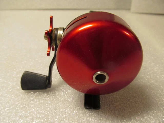 ABU Garcia　svangsta 　ABU matic 160　中古品 ABU Garcia svangsta ABU matic 160 中古品 - メルカリ