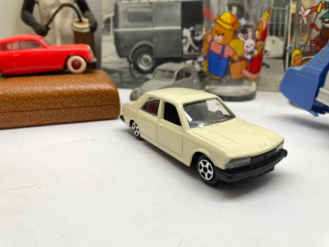 NOREV Peugeot 604 'Bombeiros Porto' - Camion De Pompiers 1:43 - Fonte De Fer - Occasion