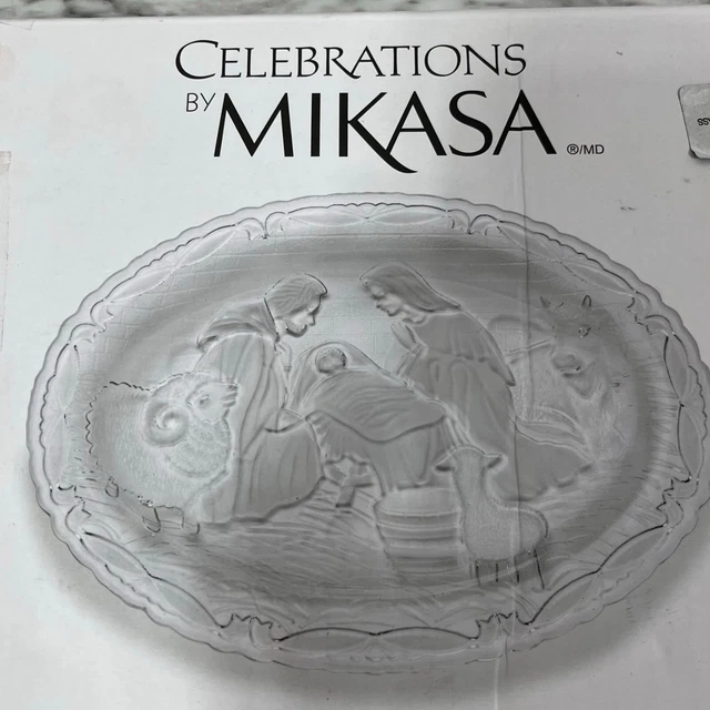 MIKASA Nativity Scene Embossed Frosted Crystal Plaque Plate Christmas 7 X 9 inch