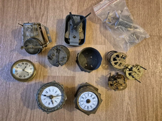 Lot De Pièces D'horlogerie Pour Pendule - Aiguilles Et Autres - Poids Total 220 Grammes (neuf)