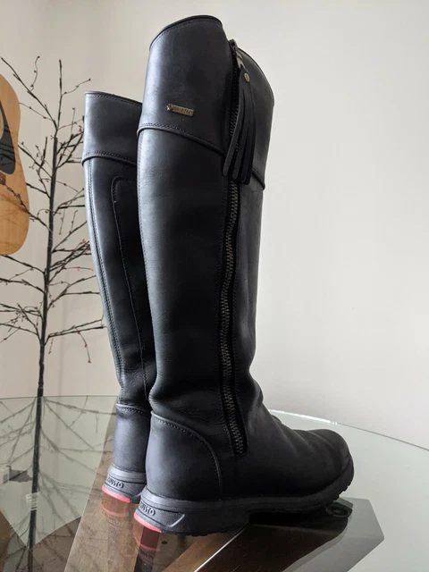 Musto boots top