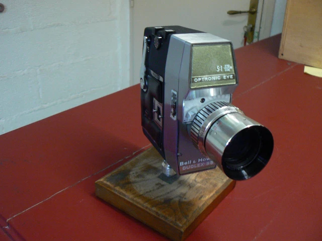 Ancienne Camera 8 mm Bell & Howell model 374B