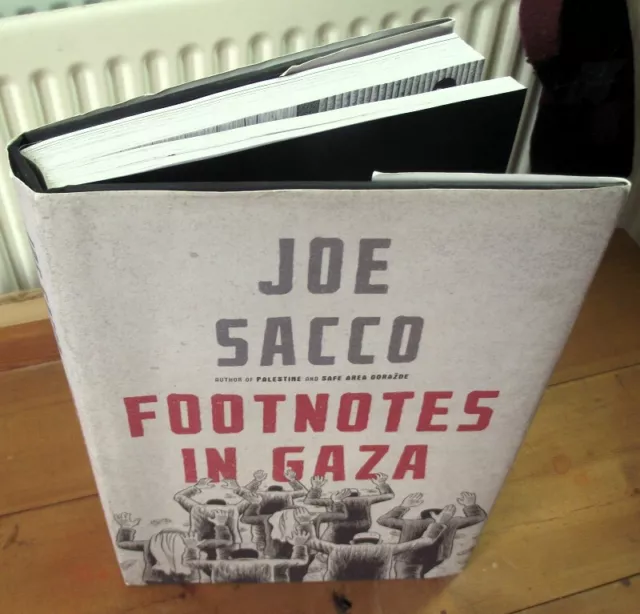 Footnotes in Gaza by Joe Sacco, Hardback. Very good condition, free postage 3