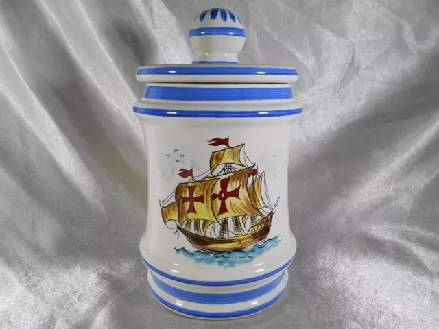 Pot A Tabac / Pot Couvert Decor Fregate En Faience De Clamecy Par Roger Colas