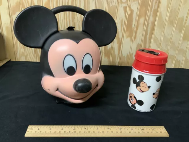 https://www.picclickimg.com/y~sAAOSw3JBjq4Z1/Vintage-Aladdin-Disney-Mickey-Mouse-Head-Lunch-Box.webp