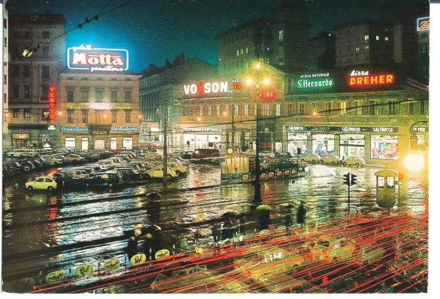 ts 235 1968 TRIESTE Piazza Goldoni di notte -  viaggiata - Ed.SAGI Trieste