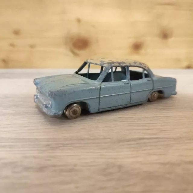 Dinky Toys Simca versailles France 24z