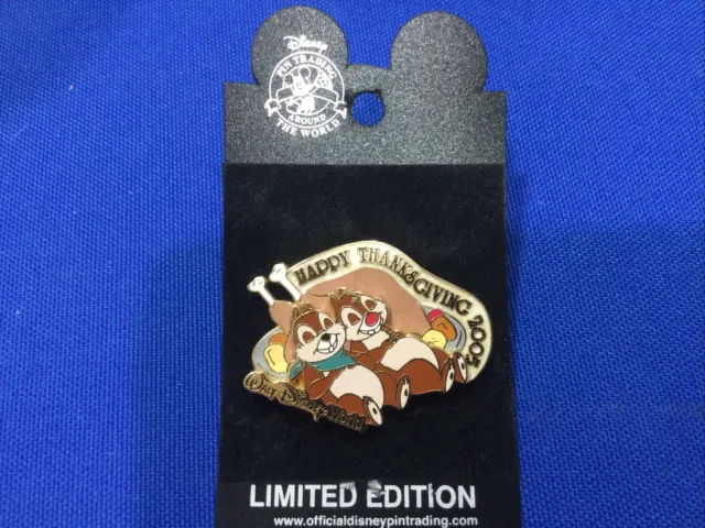 Disney Pin - WDW Happy Thanksgiving 2005 - Chip & Dale Sleeping 3D