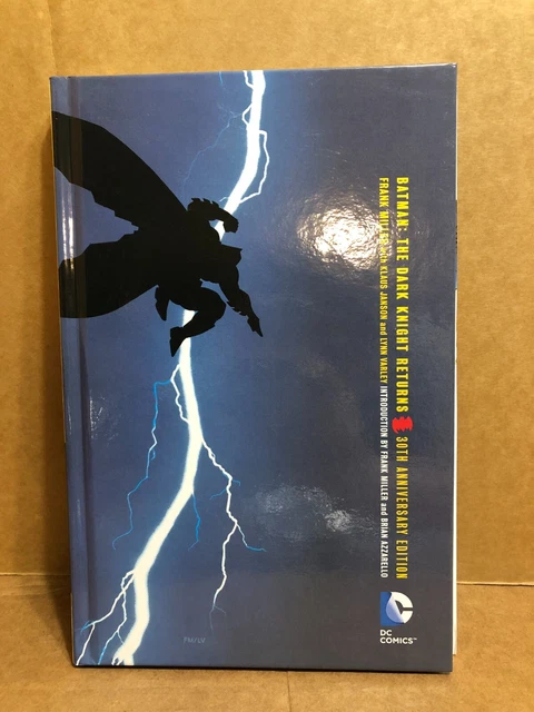 BATMAN THE DARK Knight Returns 30th Anniversary Edition GN Frank Miller ...