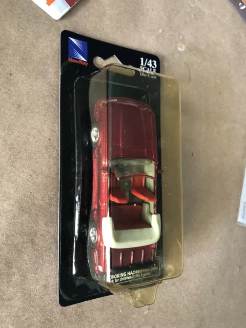 NewRay '89 Ford Mustang GT 5.0 Convertible in Red Diecast  1989 Foxbody