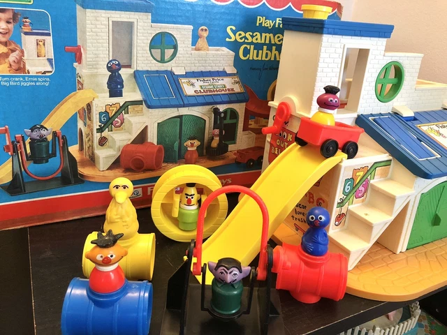 Vintage Fisher Price Sesame Street Clubhouse COMPLETE w/ BOX #937 little people Vintage Fisher Price Sesame Street Clubhouse COMPLETE w/ BOX #937 little people