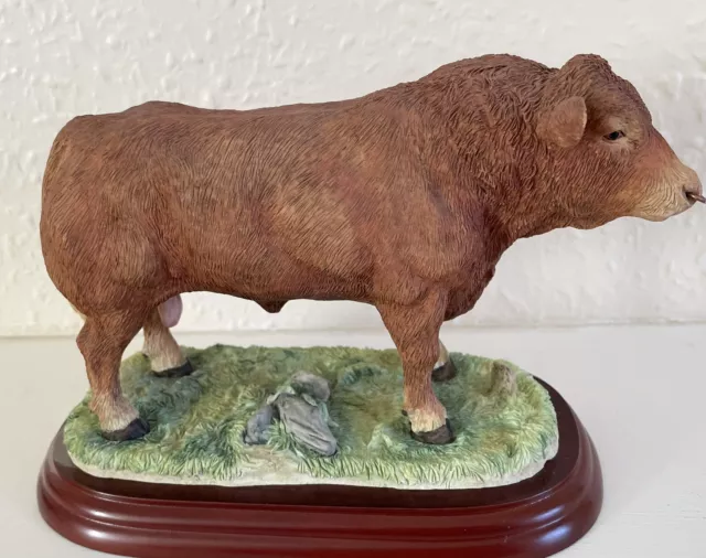 Border Fine Arts Limousin Bull Model A0739 By Lesley McKenzie