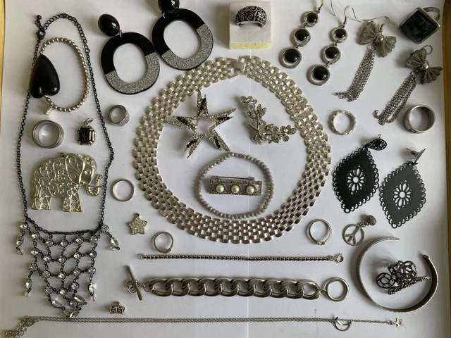 Lot De 15 Bijoux Anciens Et Vintage - 15 Broches Différentes - à Nettoyer