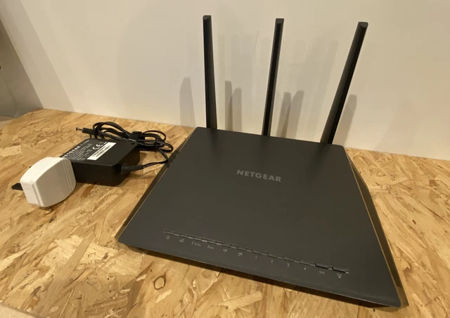 NETGEAR R7000 Nighthawk AC1900 1900Mbps Smart Wi-Fi Router In Black