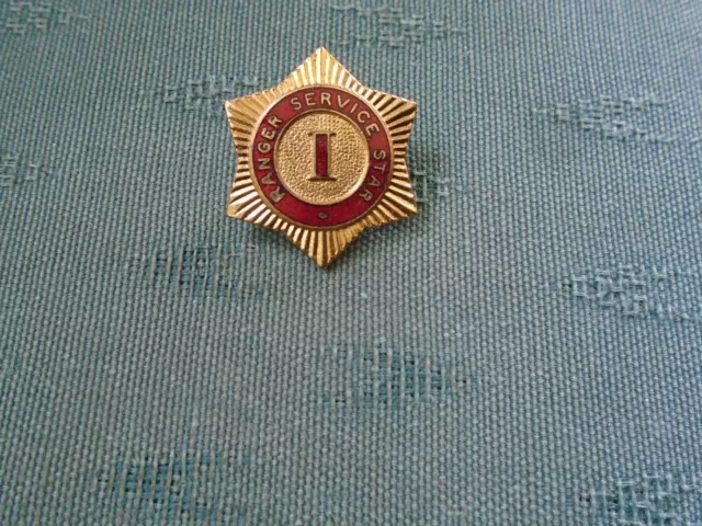 Old Girl  Guides Guide Ranger Service Star 1 Enamel Pin Badge