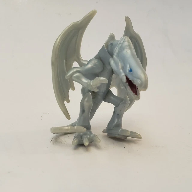 MATTEL BLUE EYES White Dragon Yu Gi Oh Kazuki Takahashi 1996 Action