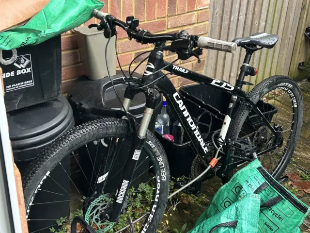 Cannondale trail 5 27.5 top