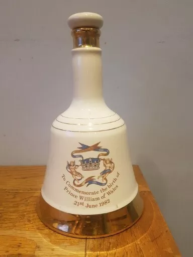 BELLS WHISKY DECANTER (empty) COMMEMORATING THE BIRTH OF PRINCE WILLIAM 1982