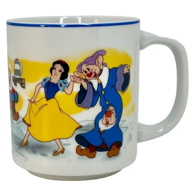 Disney Disneyland Snow White and the Seven Dwarfs Porcelain Coffee Tea Mug Cup