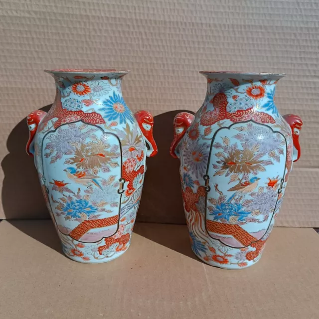 Ancienne paire de vase en céramique chinoise ou japonaise (vases casser)