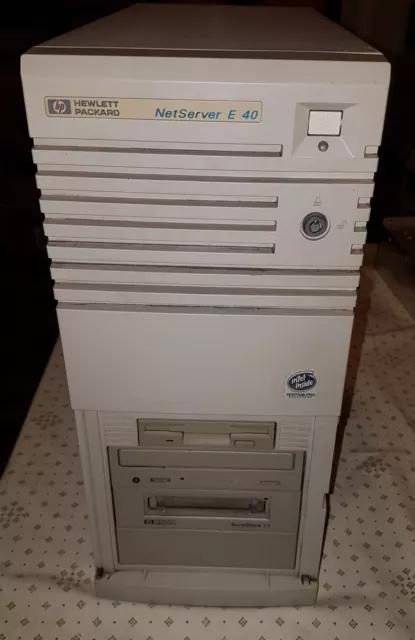 Vintage old PC Server HP NetServer E40 Pentium Pro Socket 8