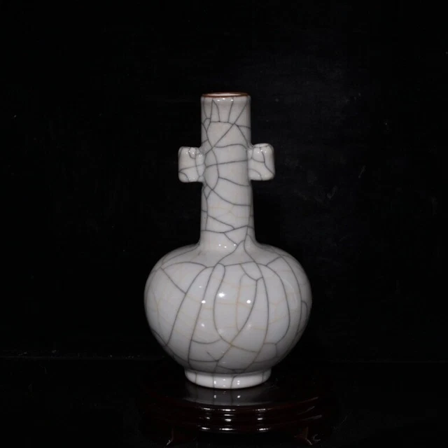 6" Antique ming dynasty Porcelain ge kiln white glaze Ice crack double ear vase