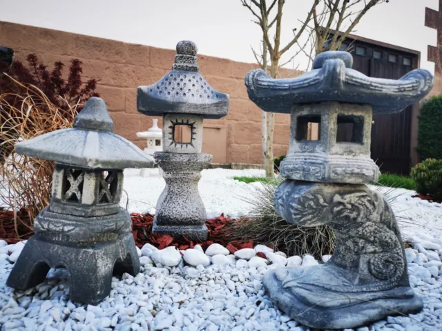 Japanische Steinlaternen 3er Set Anthrazit Patentiert Yukimi Pagode Teich Garten