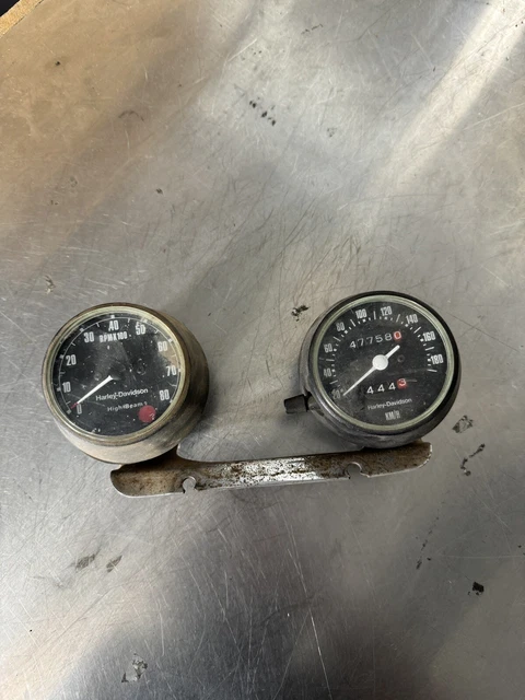thumbnail interactive-video image 1 of V-Twin By Veglia Harley Tachometer – Mechanical, Ironhead Sportster XL/XLH/XLCH 1965-1973, 0-8000 RPM, Chromed 1 of 4