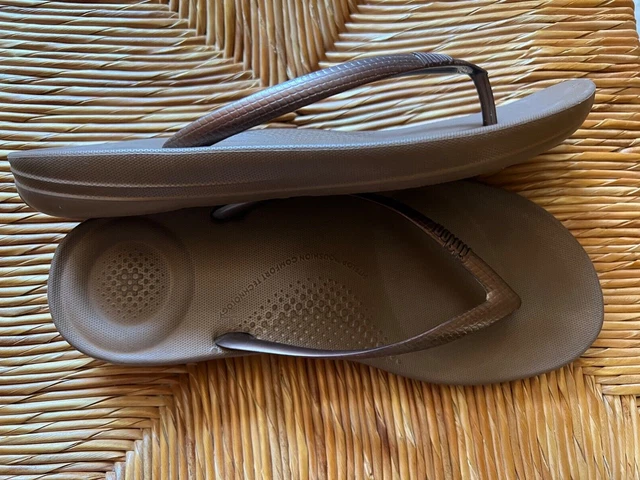NEW Fitflop Womens Iqushion Ergonomic Sandal Bronze Size 7 M