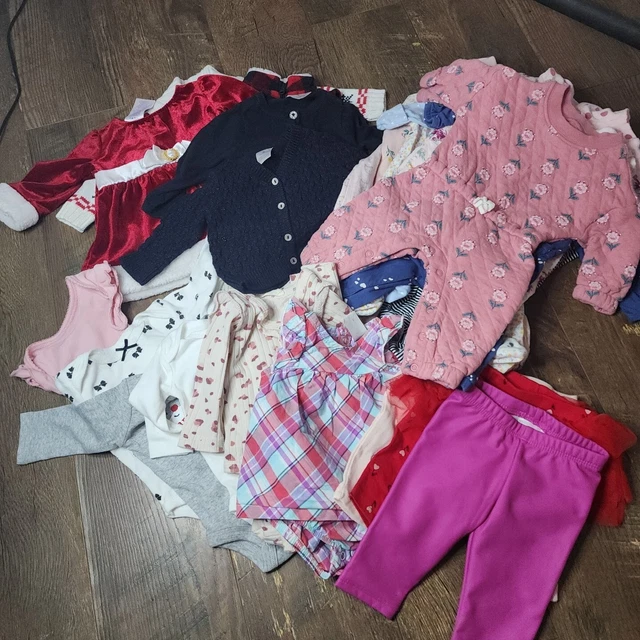 24 pc LOT Infant Baby Girl Clothes 0-3 months  Fall/Winter/Christmas