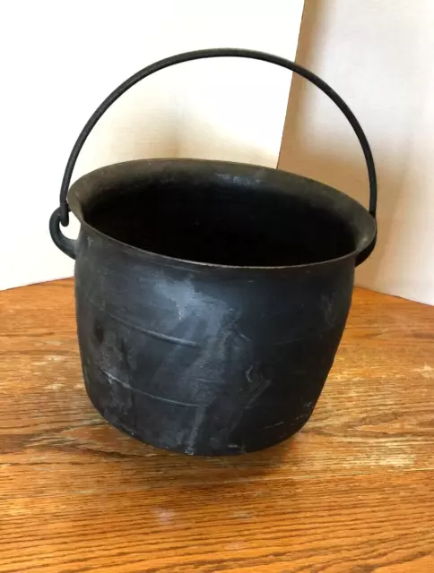 Rare Large 10.75"T Cast Iron Cauldron Kettle Pot With  Stove Insert & Gate Mark!