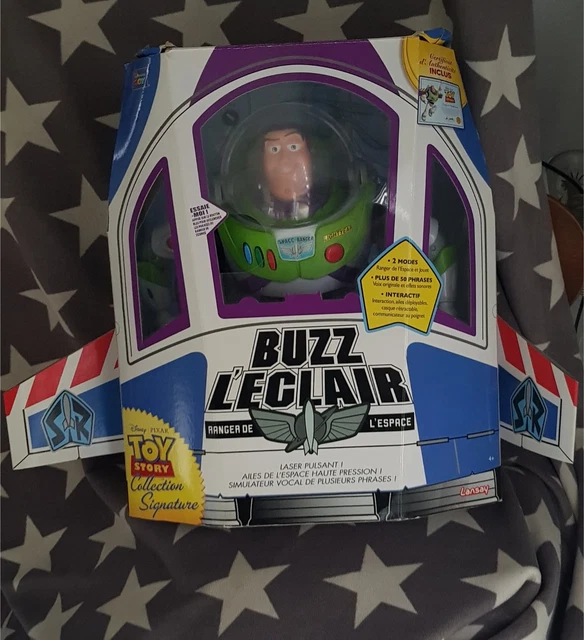 Lexibook, Toy Story Woody Buzz l'Éclair Talkies-walkies, Jeu de communication pour enfant, 2 canaux, Clip ceinture, à piles, Bleu/Jaune, TW12TSLXB Lexibook, Toy Story Woody Buzz l'Éclair Talkies-walkies, Jeu de communication pour enfant, 2 canaux, Clip ceinture, à piles, Bleu/Jaune, TW12TSLXB