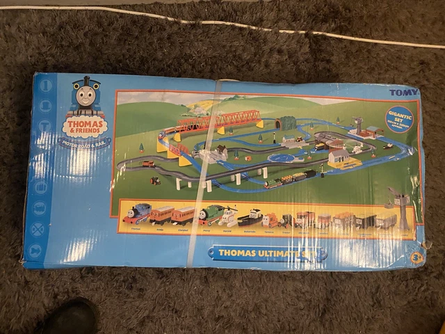 Thomas Box Build THOMAS AND FRIENDS Ultimate Set Tomy Unopened New In Box £93.11 ...