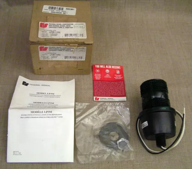NOS Federal Signal Model LP3M-120G Green 120V Streamline Strobe Light -New w/Box