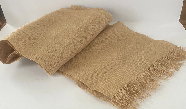 "Granja ~ Corredor de mesa ~ arpillera/yute color trigo dorado con flecos ~ 124"" X 18"