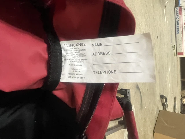 L.L. Bean Rolling Adventure Duffle- Large  EUC 5