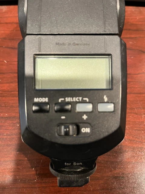 Metz Mecablitz 48 AF-1 for Sony 3