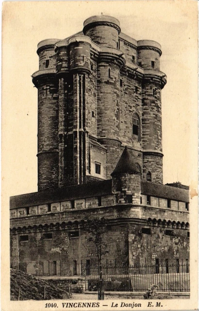 CPA Vincennes Le Donjon (1346958)
