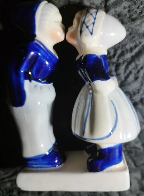 VINTAGE DELFT BLUE HOLLAND DUTCH BOY AND GIRL KISSING FIGURINE 5.5 ...