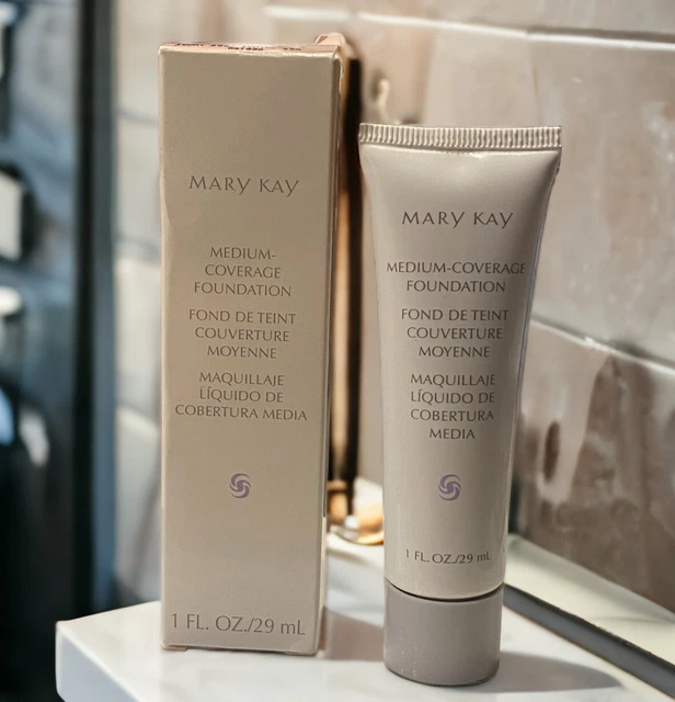 Base de cobertura mediana Mary Kay tapa normal/gris aceitoso 200 marfil #041998